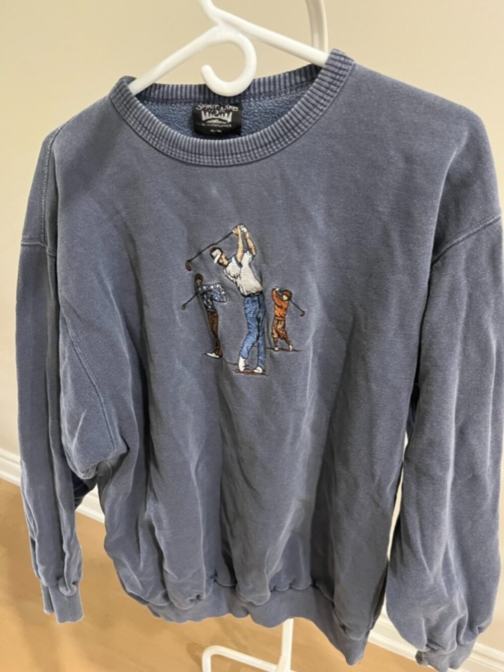Vintage 90s Spirit Lake Embroidered Golf Crewneck Sweatshirt Blue